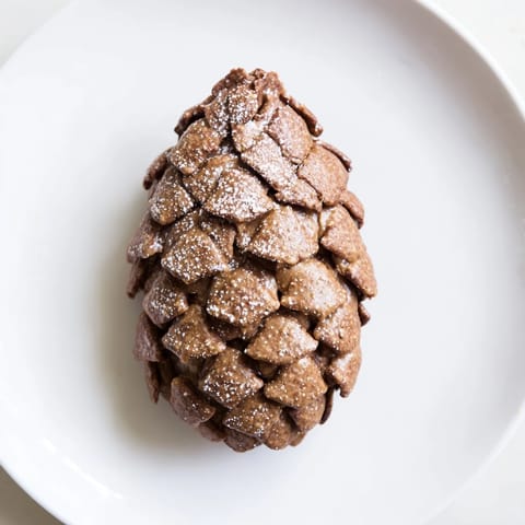 Pinecone Shaped Nut Snacks