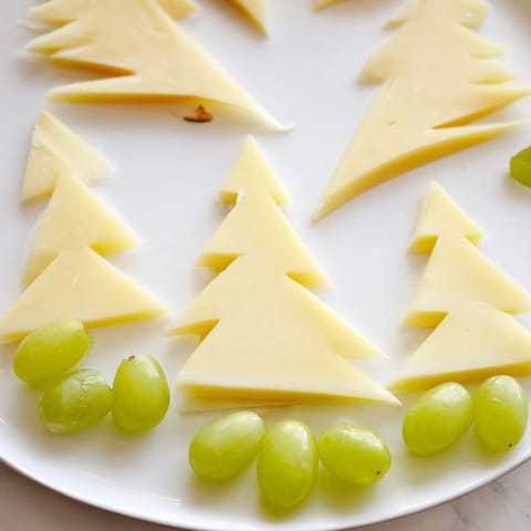 Festive cheese board border